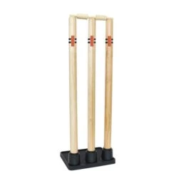 GRAY NICOLLS CRICKET STUMPS PLASTIC WITH RUBBER BASE